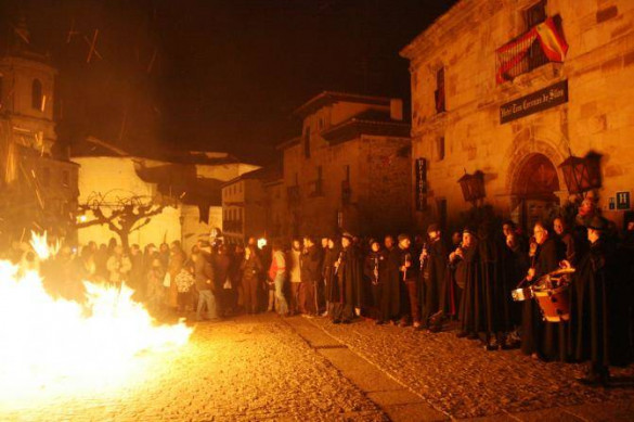 Fiestas de Los Jefes. Silos en Llamas