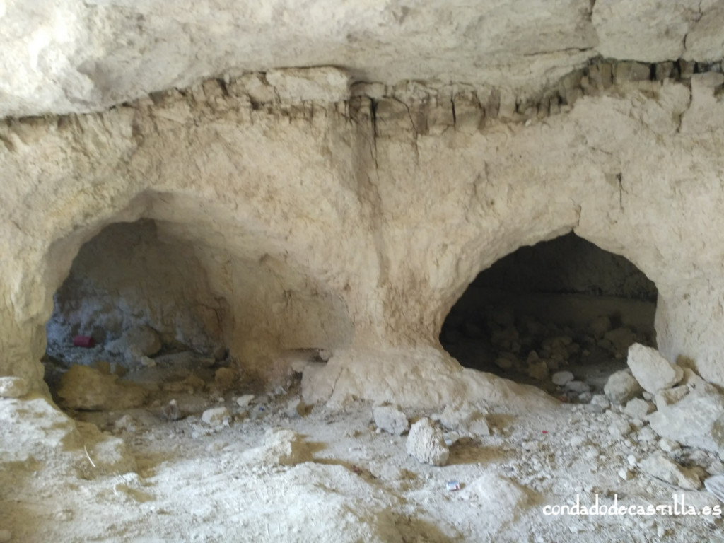 Interior cueva central