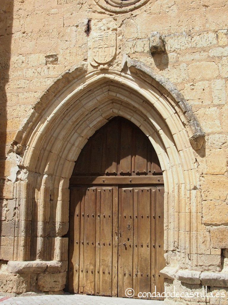 Portada de la iglesia de San Miguel de Támara de Campos