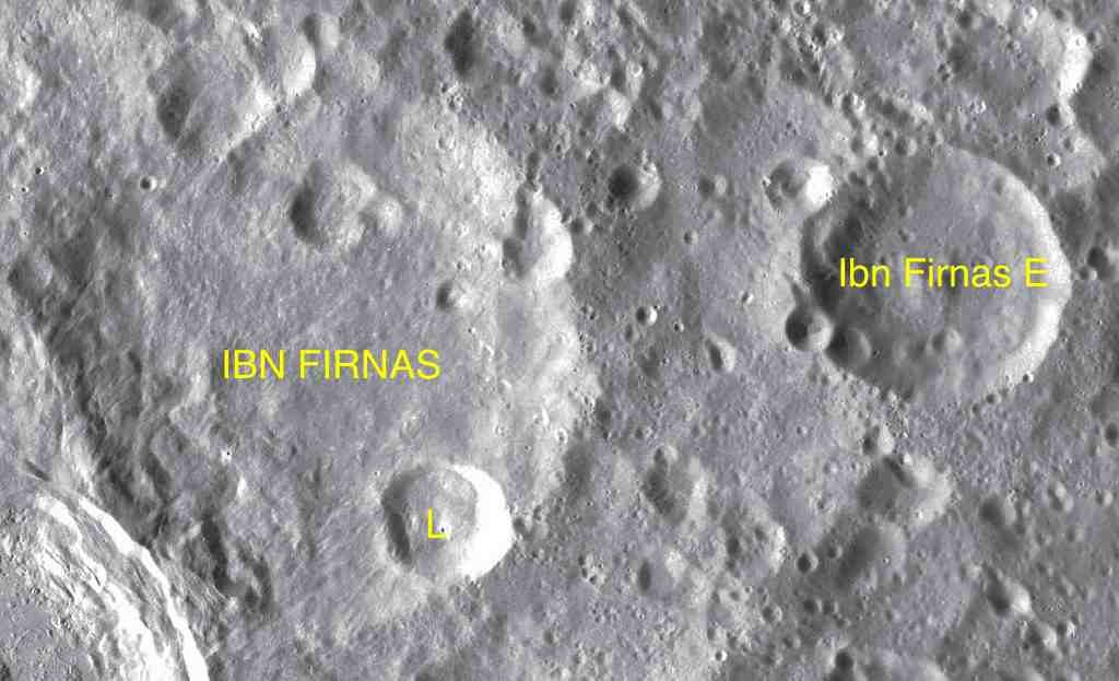 Cráteres Ibn Firnás en la Luna
