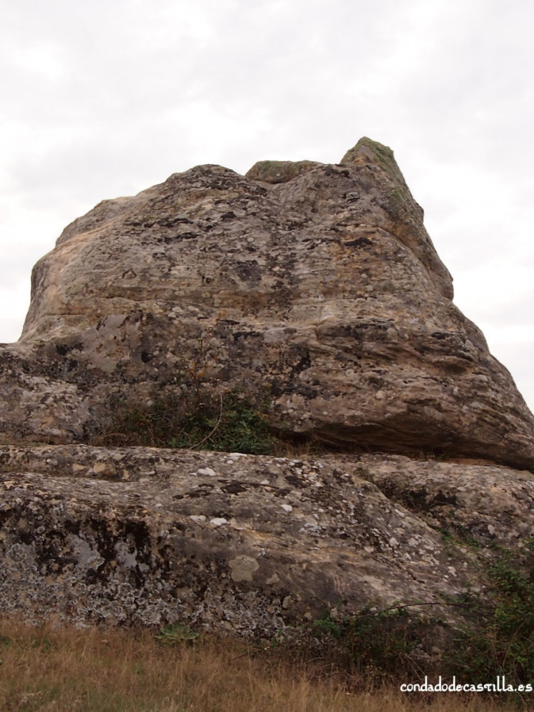 Exterior ábside iglesia Santiuste