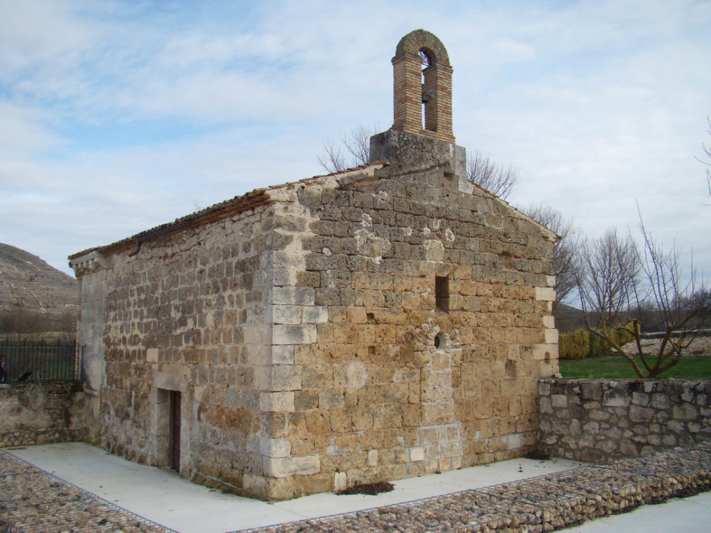 Fachada oeste de Santa María de Cárdaba
