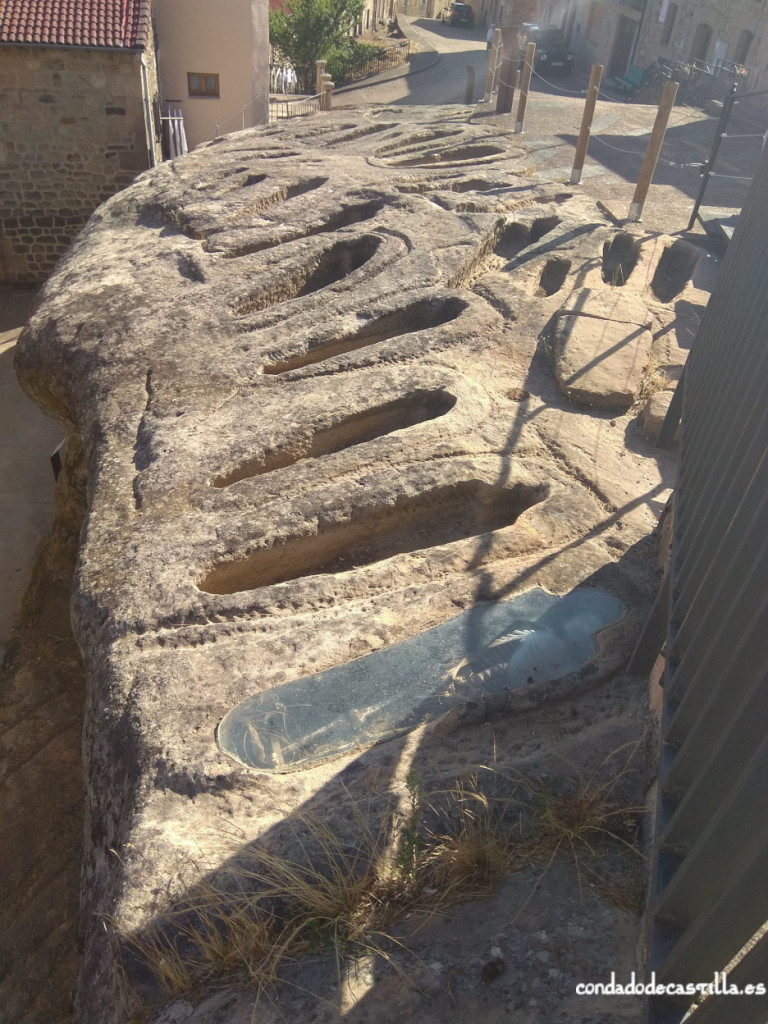 Necrópolis de Regumiel de la Sierra