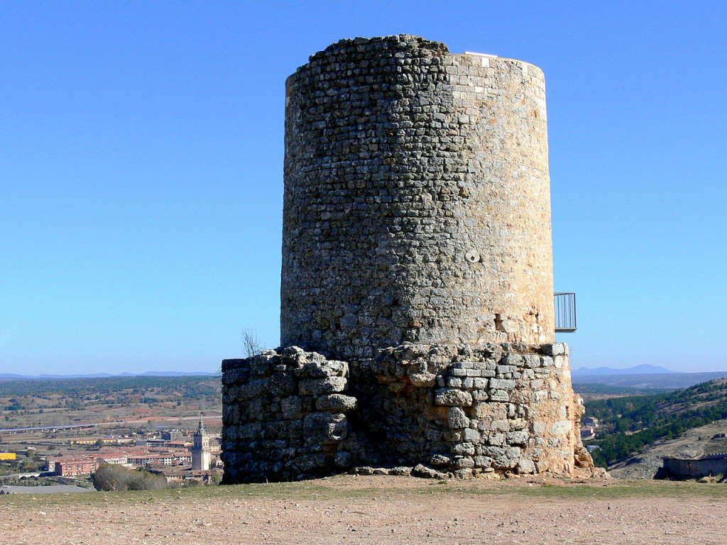 Atalaya de Uxama, Osma