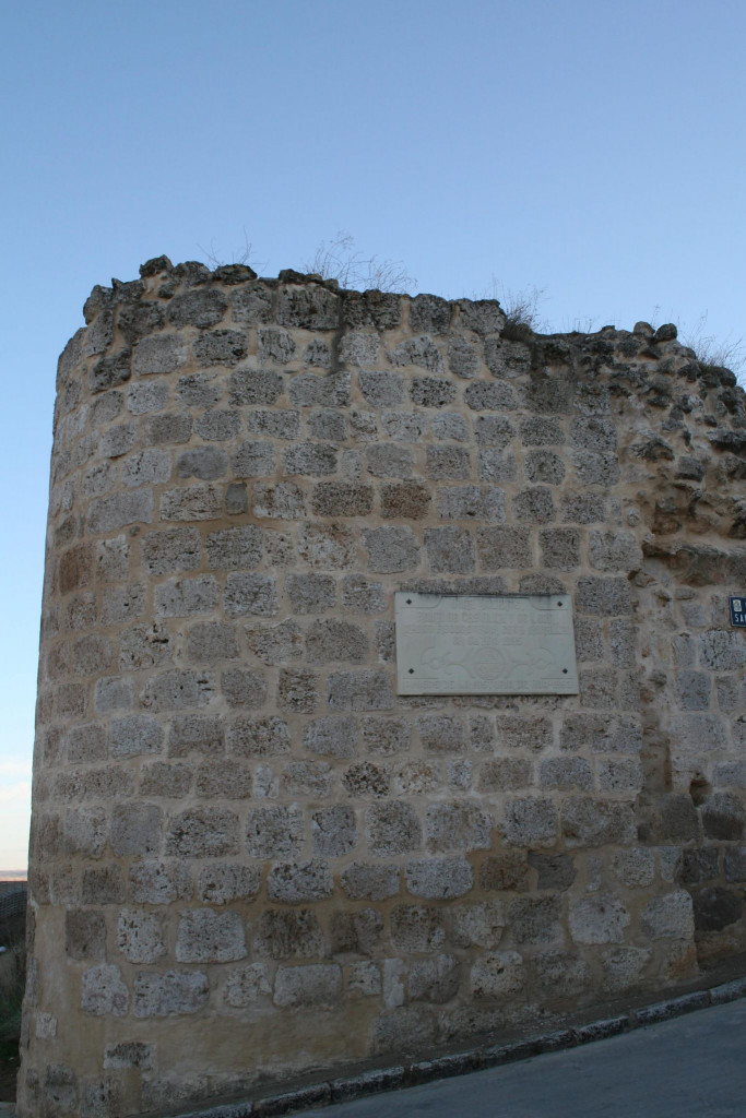 Puerta de San Juan de la muralla medieval de Roa de Duero