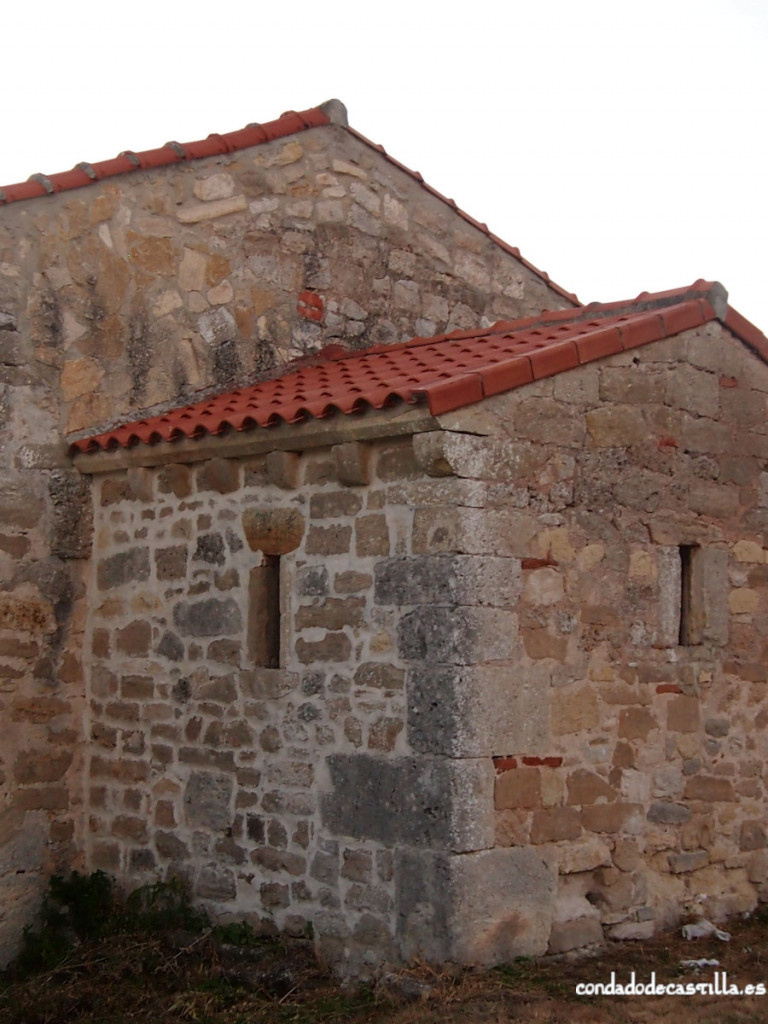 Ábside de la ermita de Montesclaros de Ubierna desde el sureste