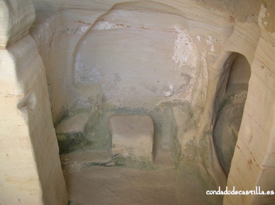 Altar de San Miguel de Presillas de Bricia