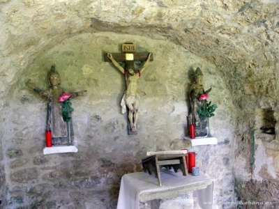 Interior de la ermita de Sebrango