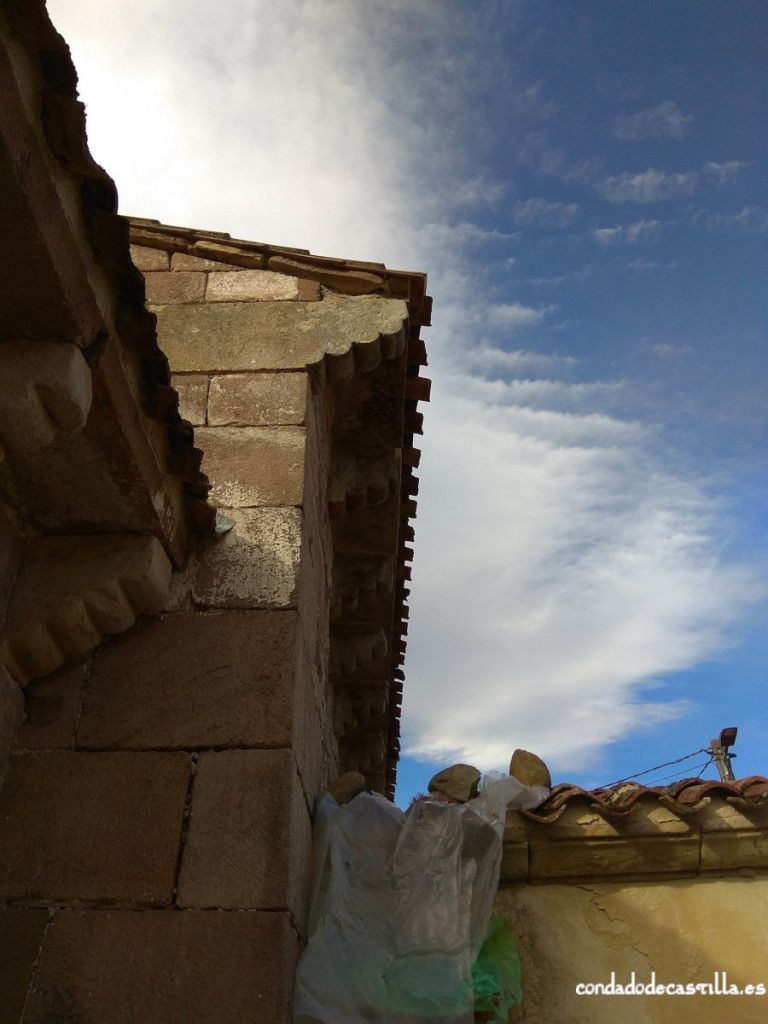 Modillones del muro norte de la nave de Santa Leocadia de Helguera