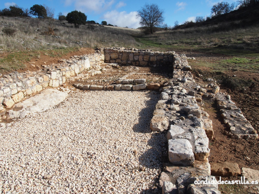 Restos de ermita y poblado medieval cerca de la Fuente de los Mátires en Modúbar de San Cibrian