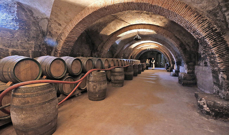 Bodegas de San Pedro de Cardeña Bodegas de San Pedro de Cardeña