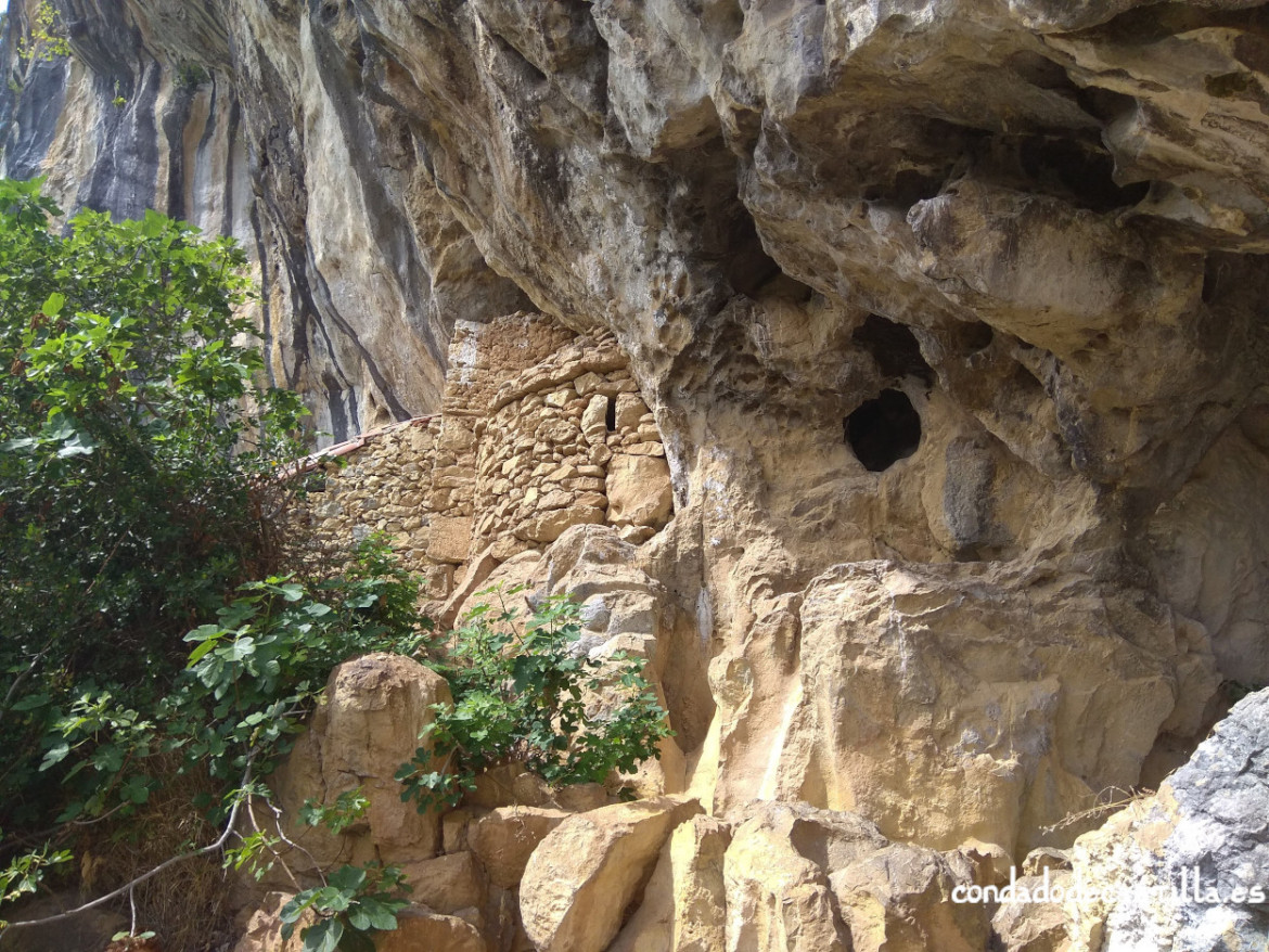 Ábside de San Juan de Socueva