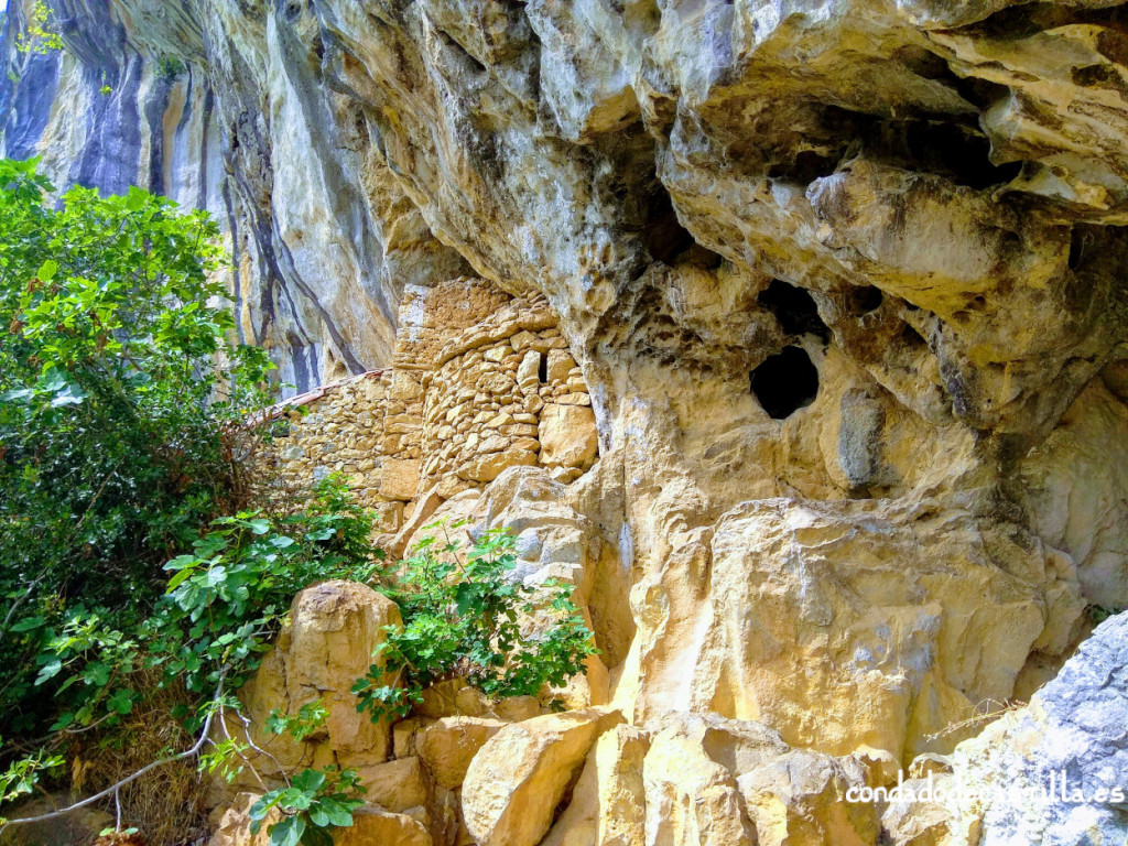 Exterior del ábside de San Juan de Socueva