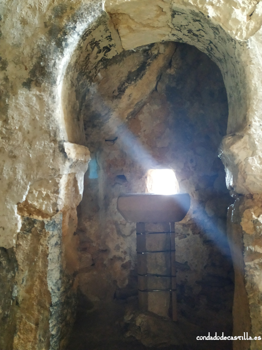 Ermita rupestre de San Juan Bautista de Socueva - Historia del Condado ...