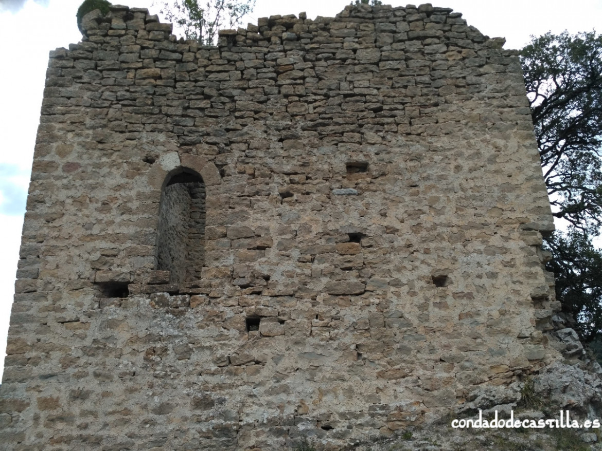Torre del castillo de Astúlez
