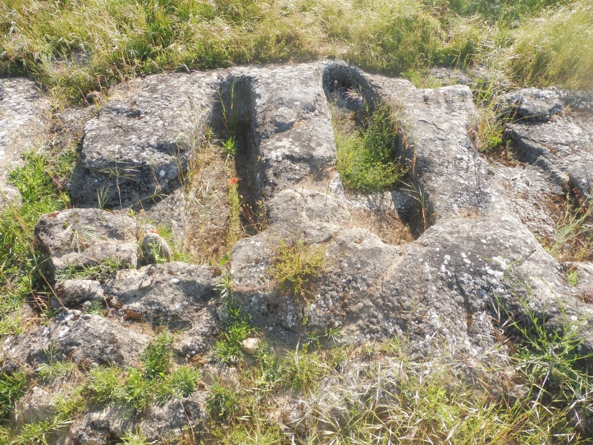 Necrópolis de la Magdalena en Caicedo Yuso