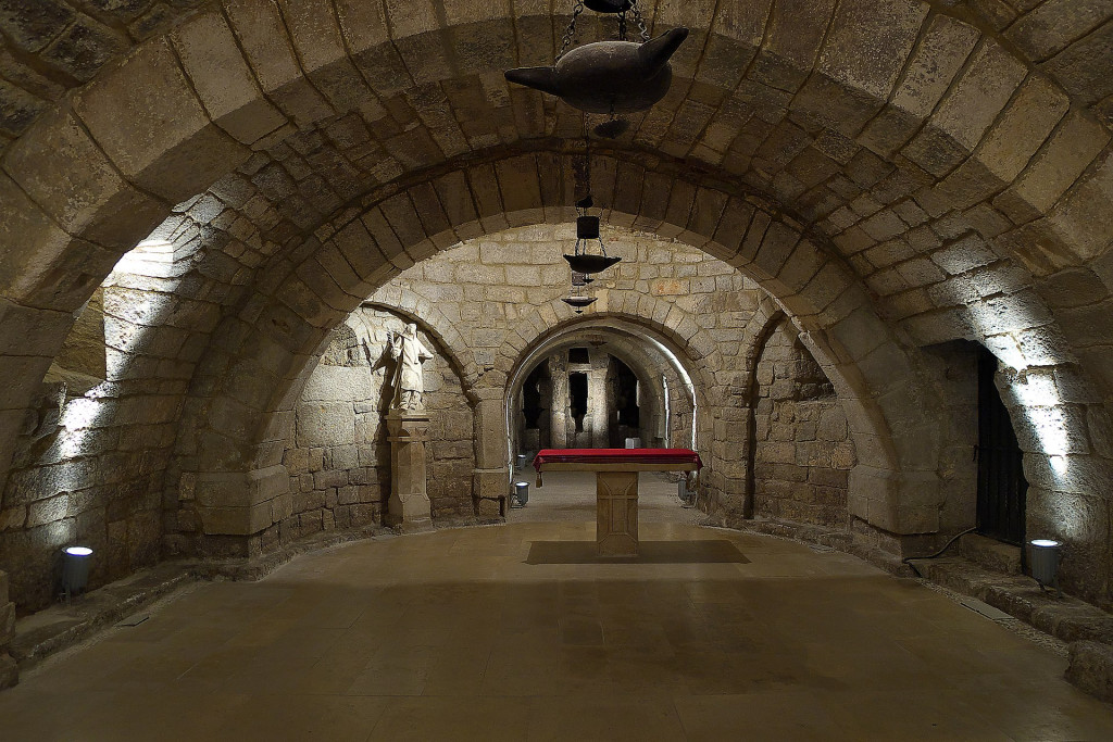 Nave de la cripta de San Antolín de la catedral de Palencia