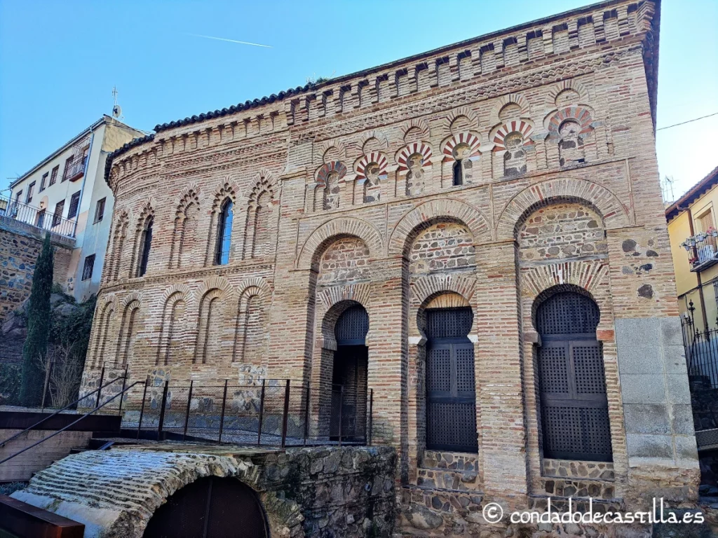 Entrada a la mezquita de Bab al-Marmum o iglesia del Cristo de la Luz