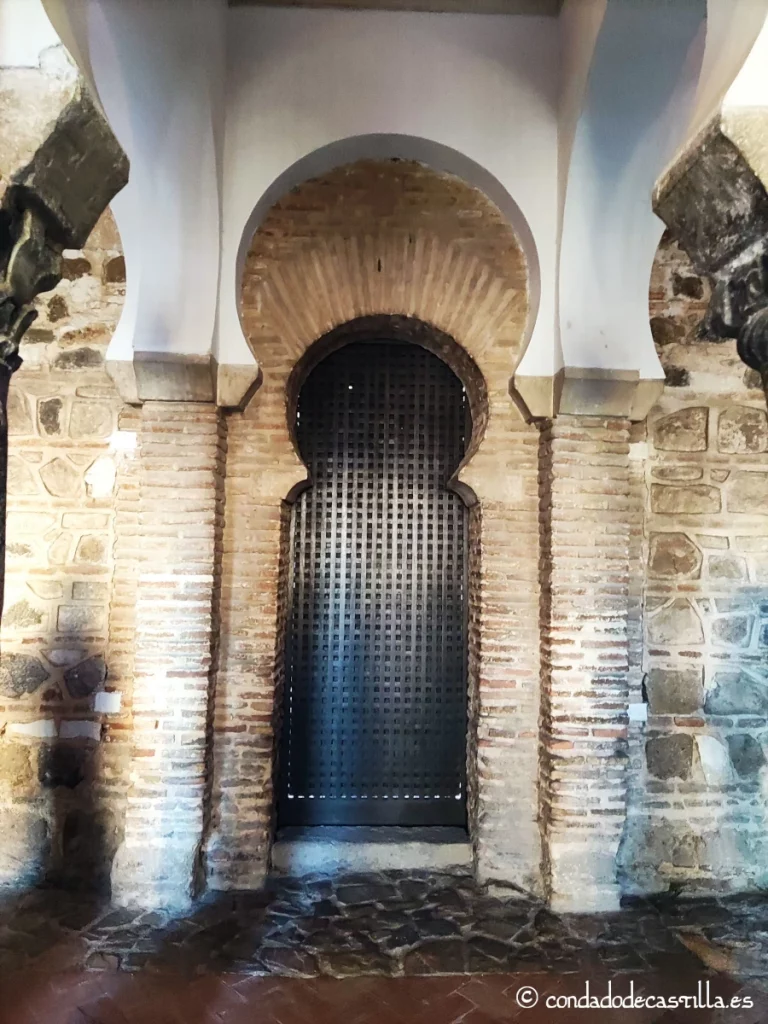 Mihrab de la mezquita de Bab al-Marmum o iglesia del Cristo de la Luz