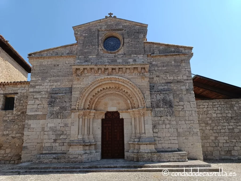 Fachada oeste románica de Santa María de Wamba