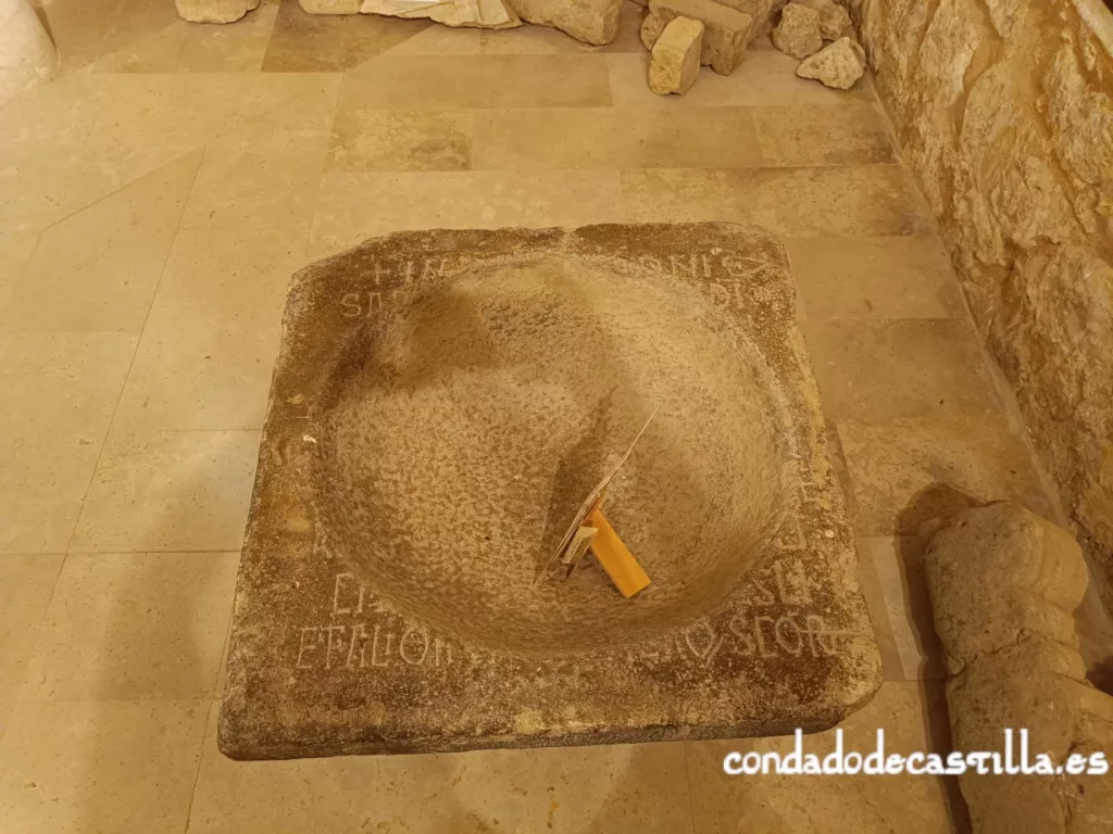 Basa prerrománica con inscripción convertida en pila bautismal de San Román de Hornija