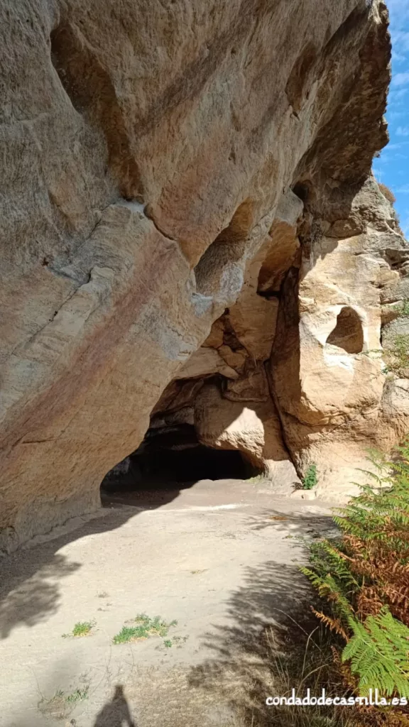 Entrada a El Cuevatón